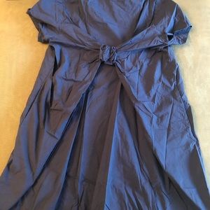 Vineyard Vine Navy Blue Dress- Bow on Back/worn 1x